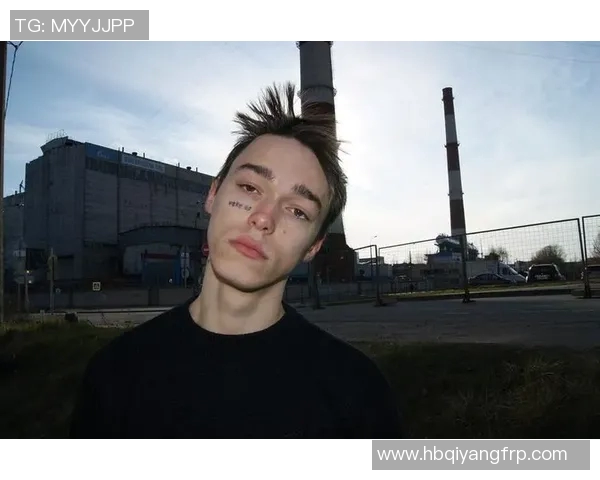 小众头像男足球明星展现霸气风范与独特魅力的完美结合